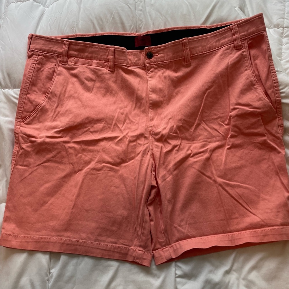 New w/o tags mens big and tall shorts peach color